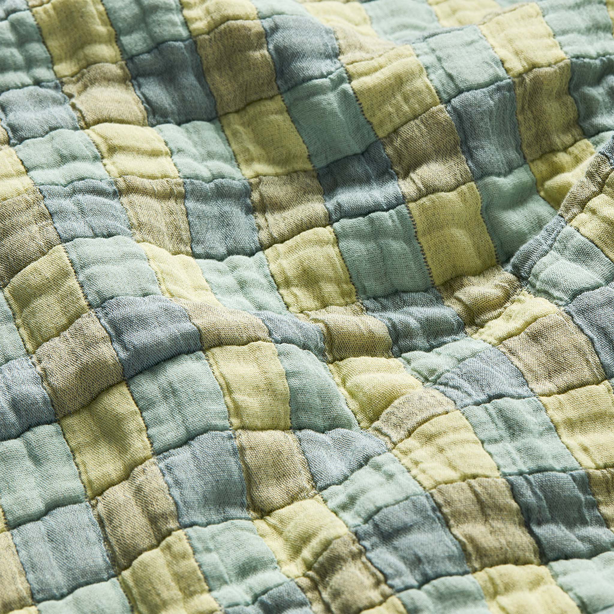 Breezeweave Cotton Gingham Bed Blanket - Image 2