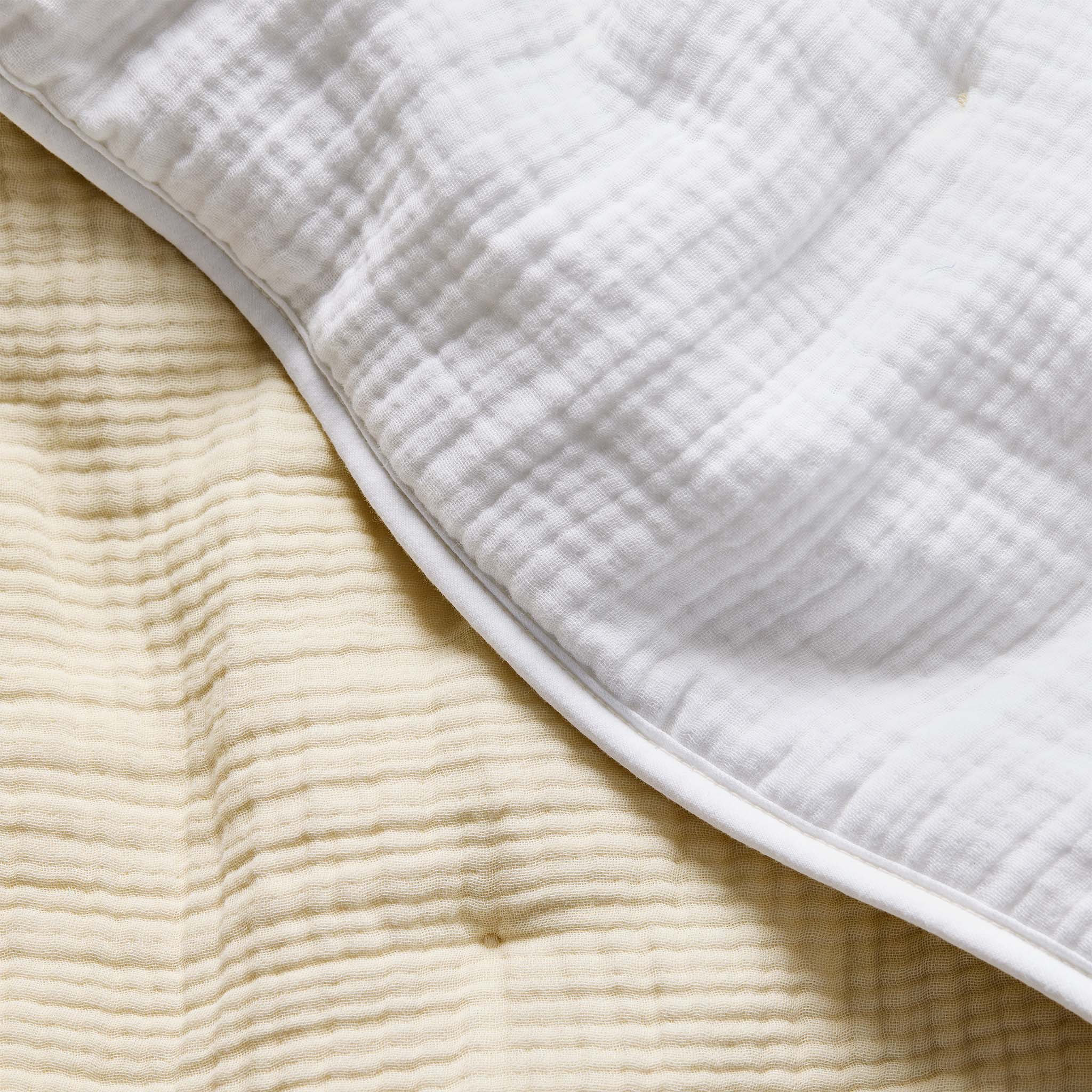 Breezeweave Reversible Cotton Comforter - Image 2